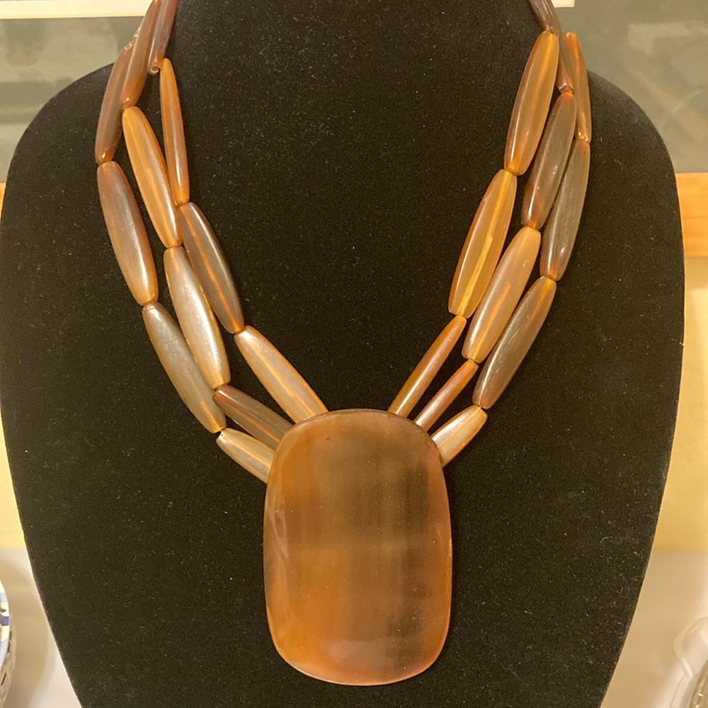 Hairpipe bone bead style statement necklace